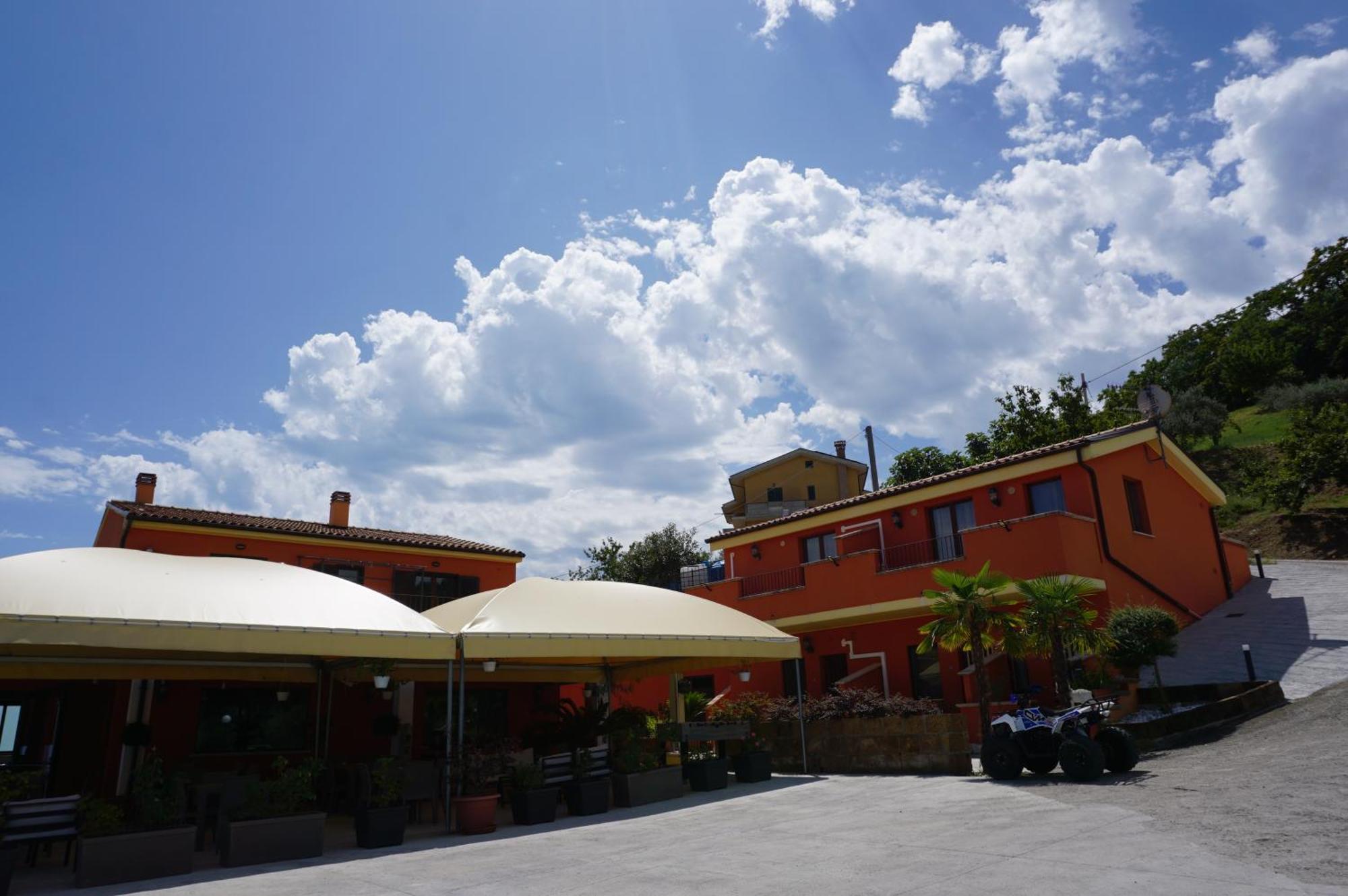 Bed and Breakfast La Terrazza Motta Atri Exterior foto