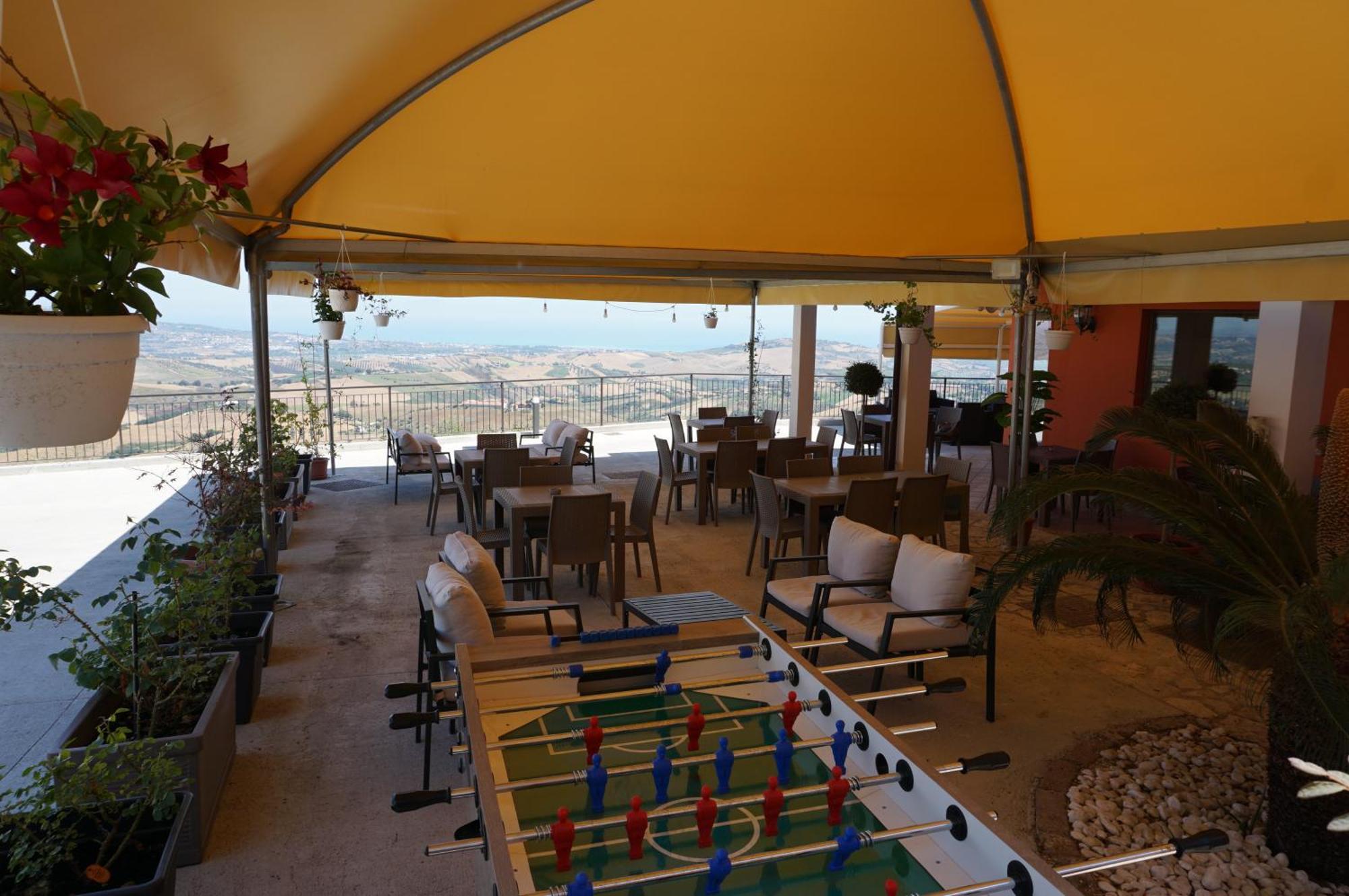 Bed and Breakfast La Terrazza Motta Atri Exterior foto