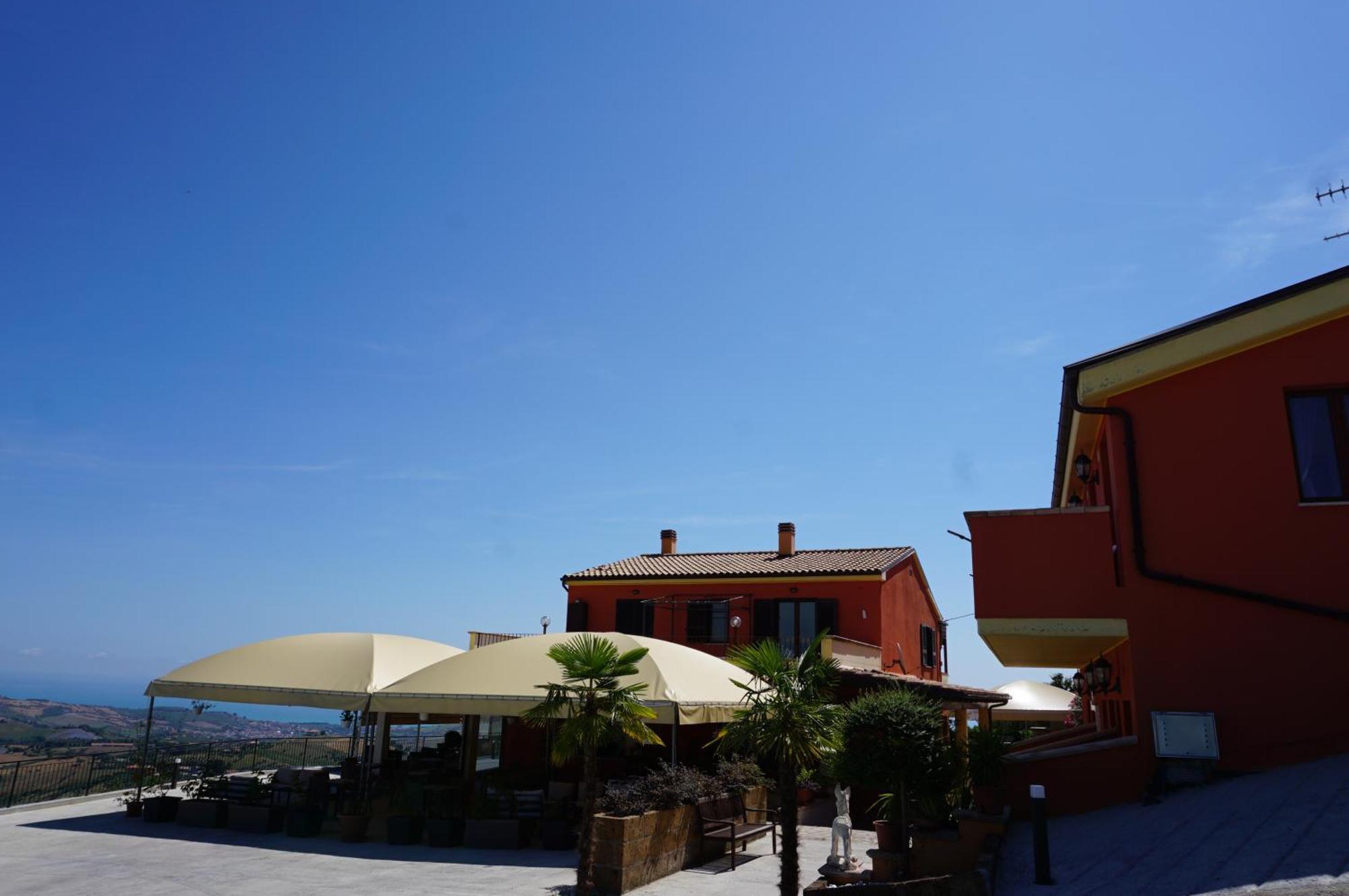 Bed and Breakfast La Terrazza Motta Atri Exterior foto