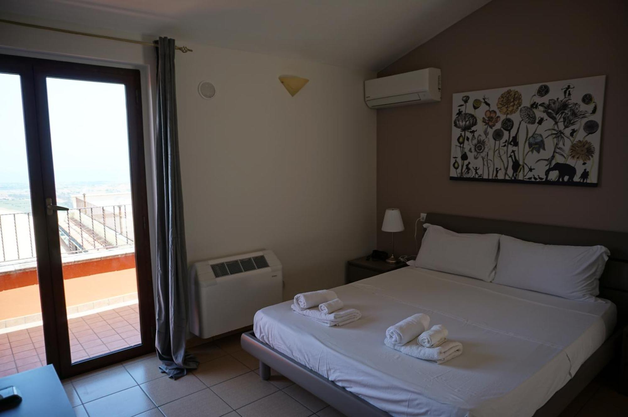 Bed and Breakfast La Terrazza Motta Atri Exterior foto